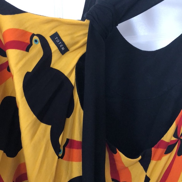 Totem Sz. 2 Toucan Bird Top from Brazil - Picture 2 of 8